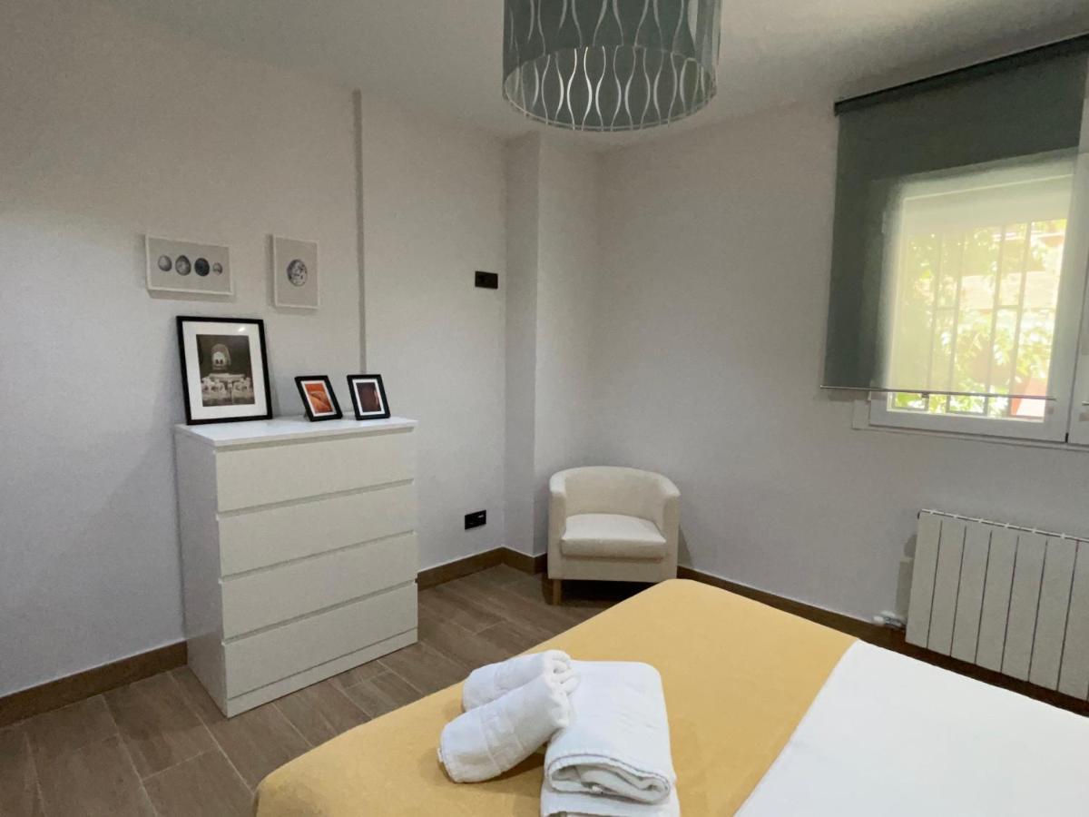 Vivienda Turistica Paseo Del Salon Apartment กรานาดา ภายนอก รูปภาพ