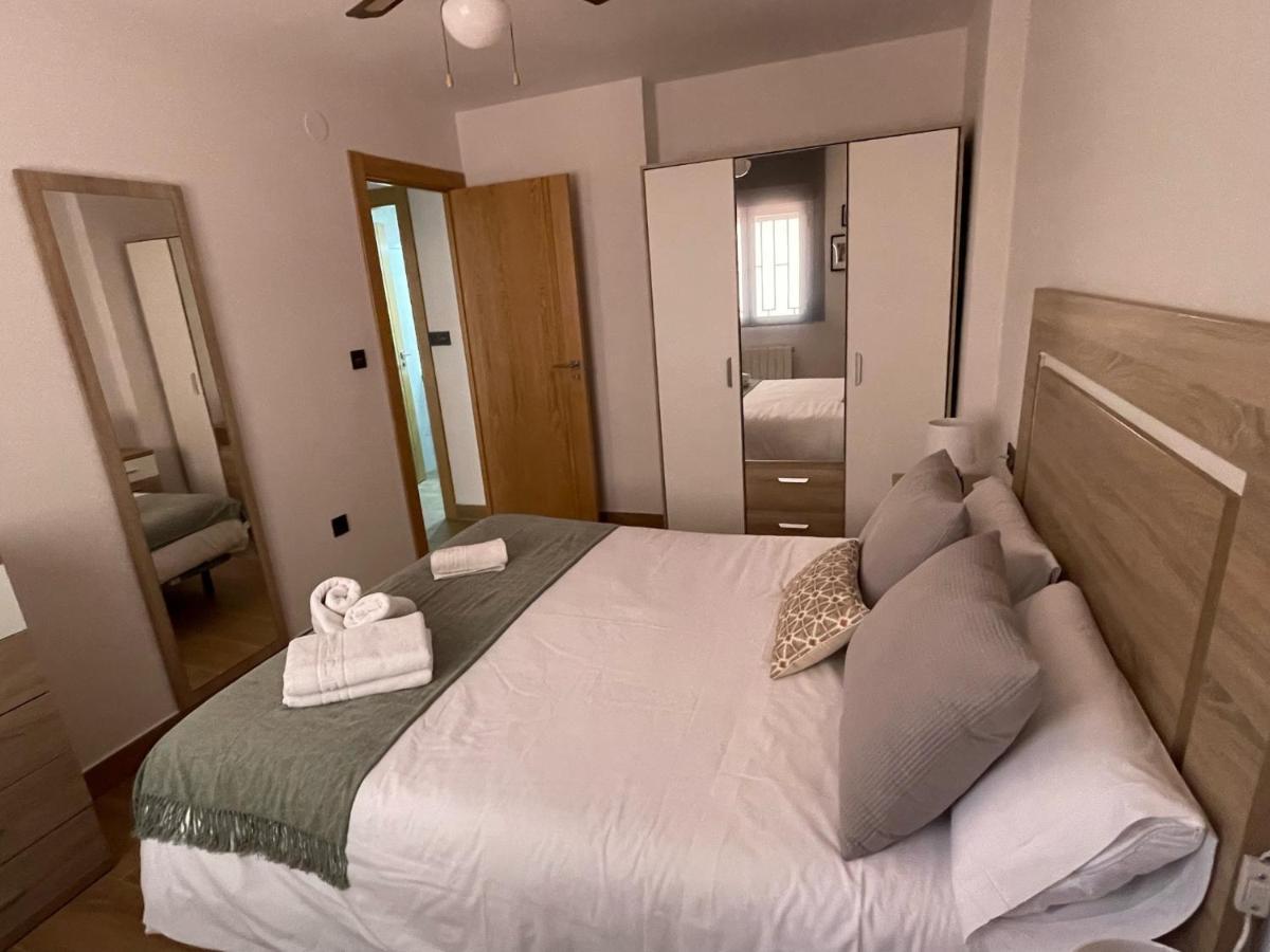 Vivienda Turistica Paseo Del Salon Apartment กรานาดา ภายนอก รูปภาพ