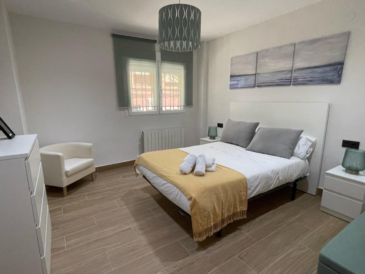 Vivienda Turistica Paseo Del Salon Apartment กรานาดา ภายนอก รูปภาพ